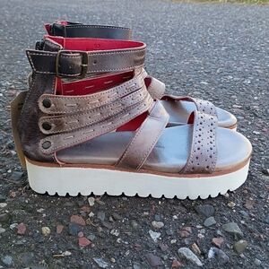 New Bed Stu Artemia Gray Leather Gladiator Platform Sandals